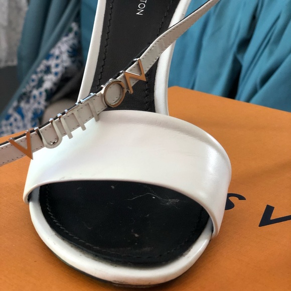 Louis Vuitton Sandals - Picture 4 of 5